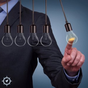 Hombre seleccionando bombilla que destaca adaptable